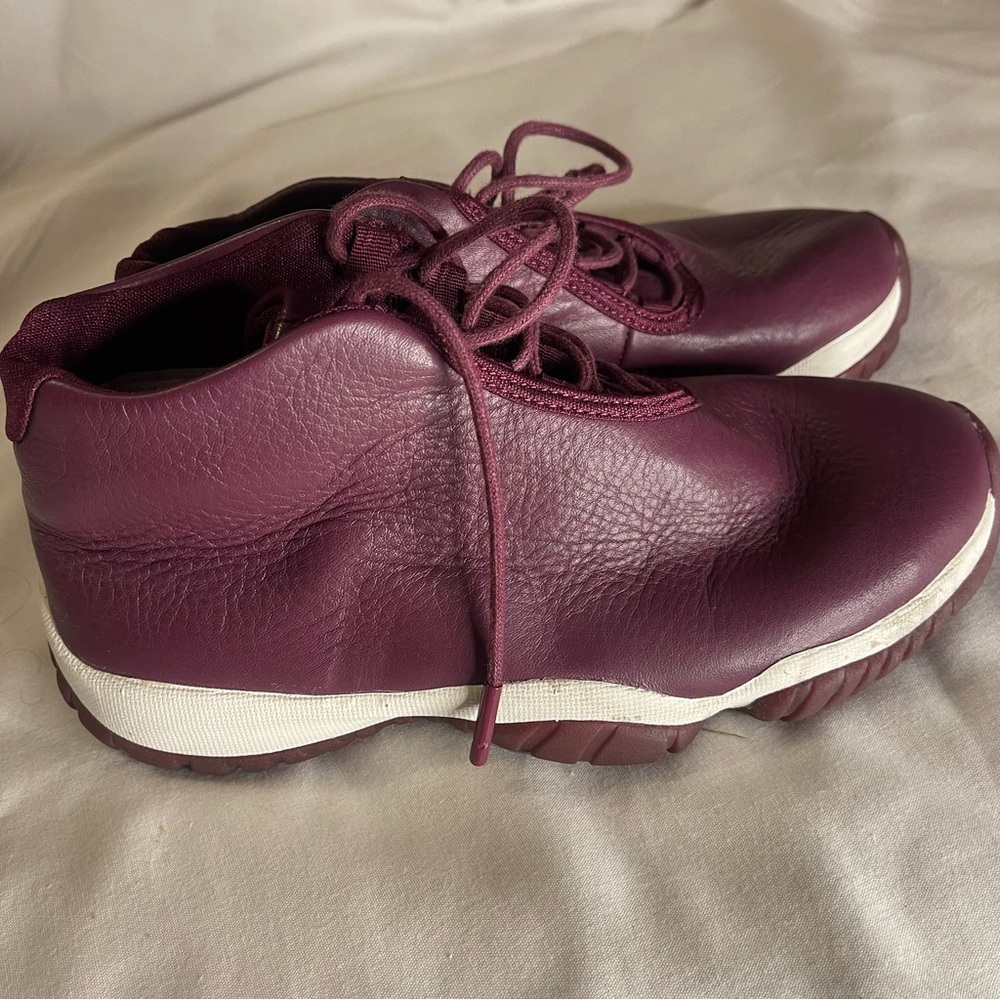 Jordan future Bordeaux Burgundy Sneakers